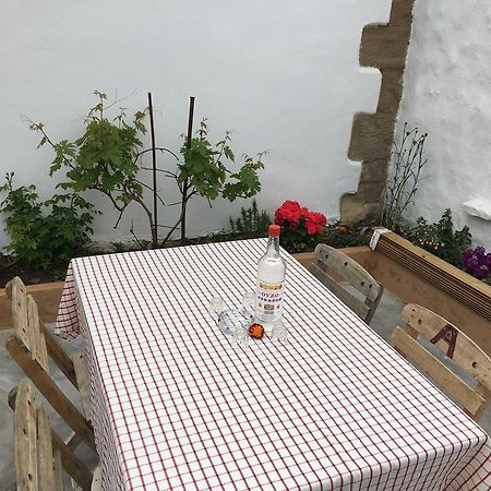 ארכאנגלוס Anemos Traditional Villa מראה חיצוני תמונה
